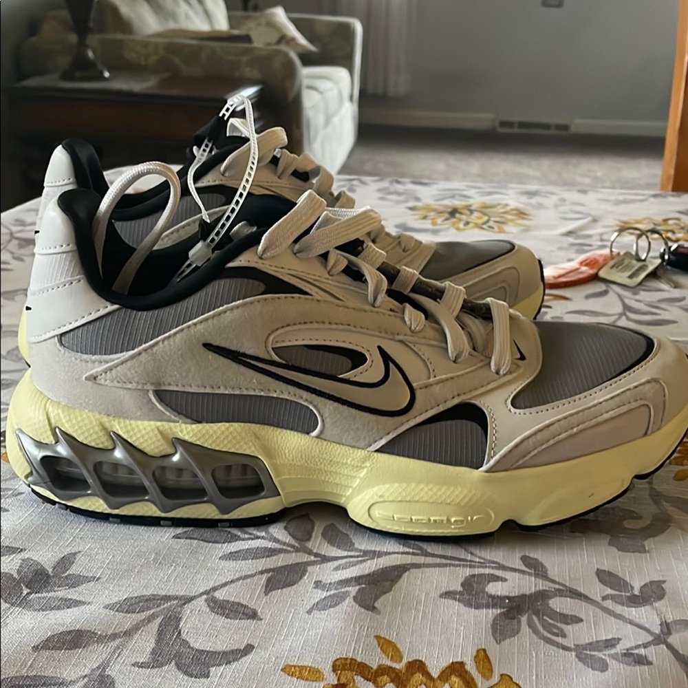 Nike Athletic Shoes in Cream and Black